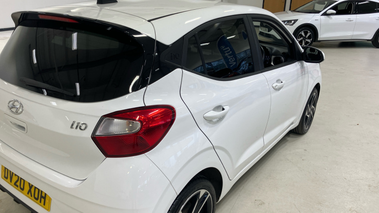 Hyundai i10 1.2 MPi Premium 5dr Auto Petrol Hatchback